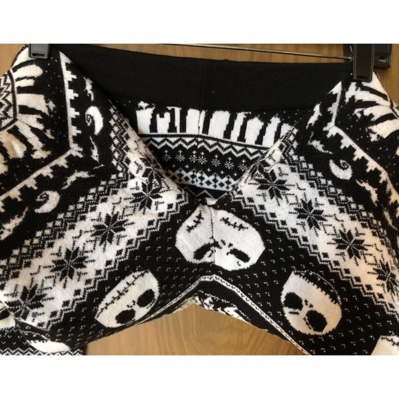 Nightmare Before Christmas Sweater Leggings - Picture 3 of 5